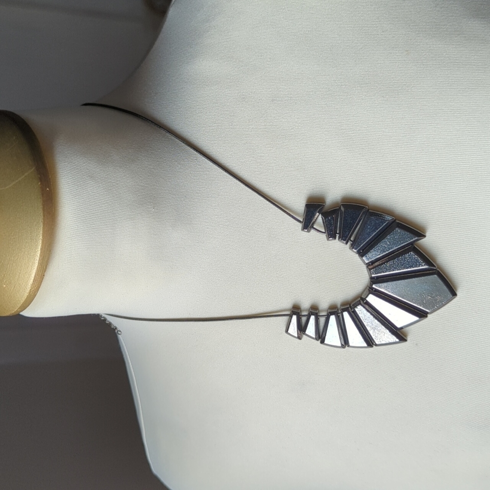 Graphite metallic statement necklace